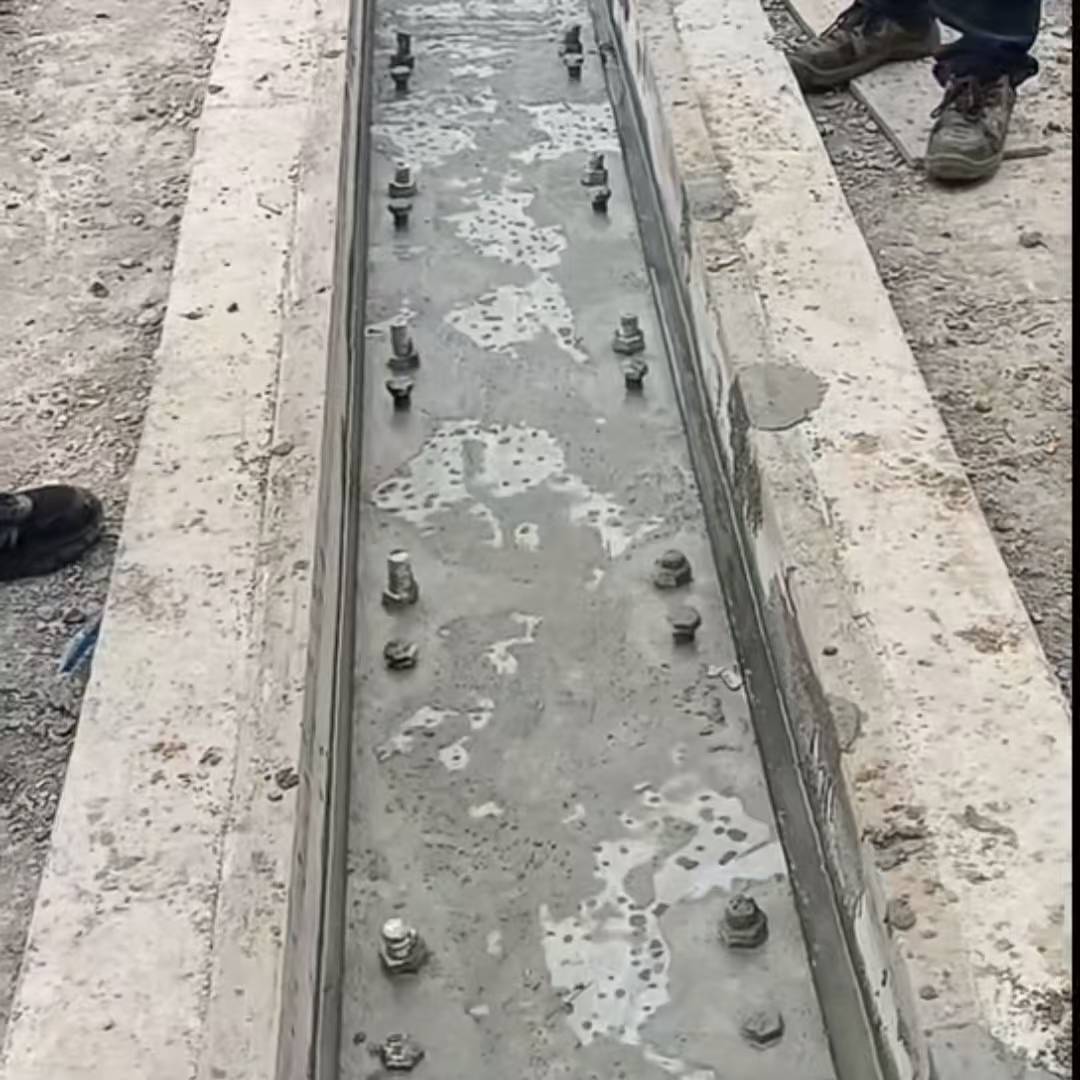 肥城港口码头起重机龙门吊重型机械设备稳固用早强快凝轨道胶泥